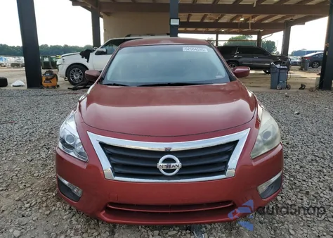 2015 Nissan Altima 2.5 из США, поврежденный, VIN 1N4AL3AP3FC274959
